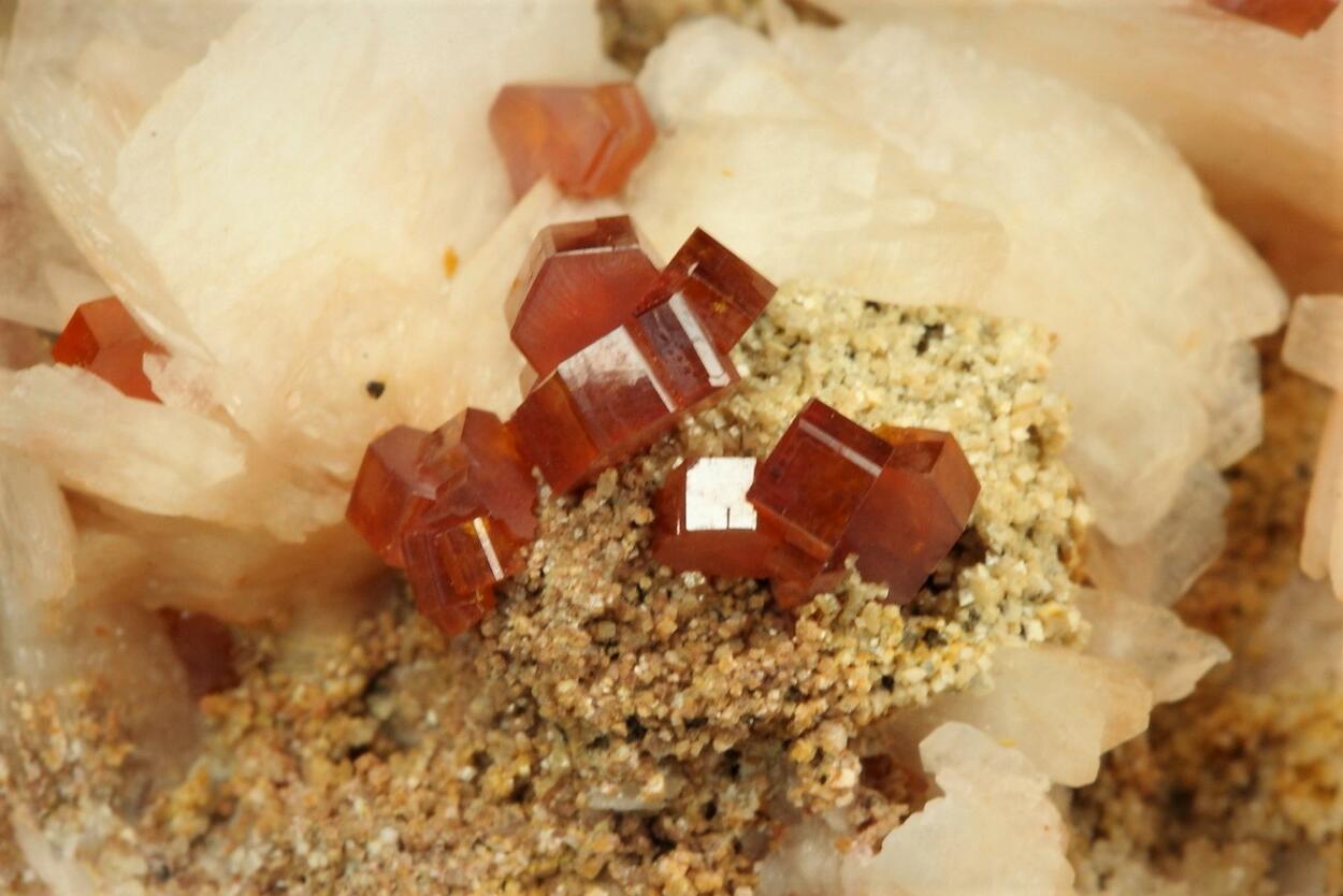 Vanadinite On Baryte