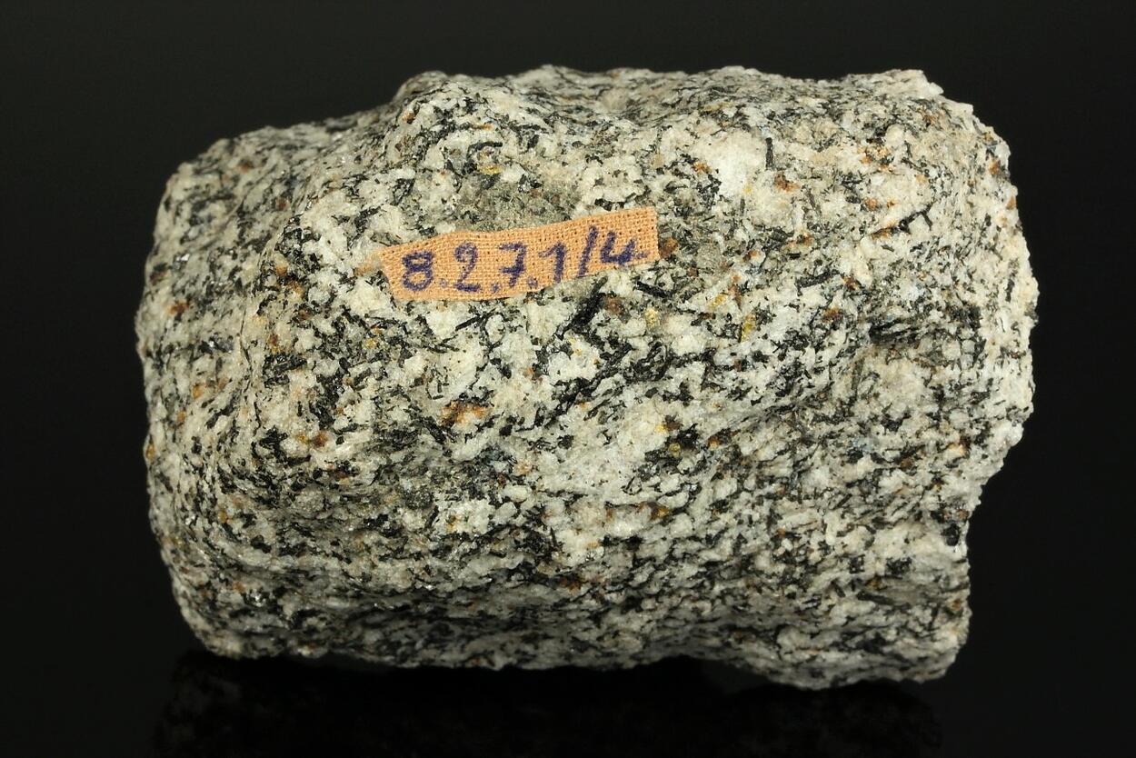 Titanite Sanidine & Haüyne