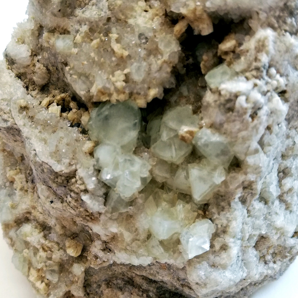 Fluorite & Epistilbite