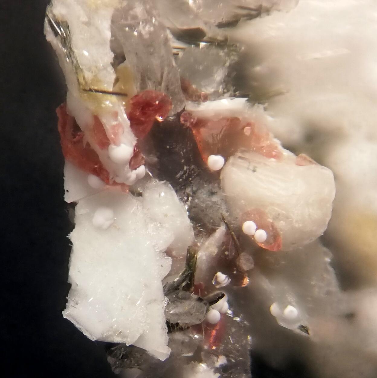 Makatite Eudialyte Ellingsenite