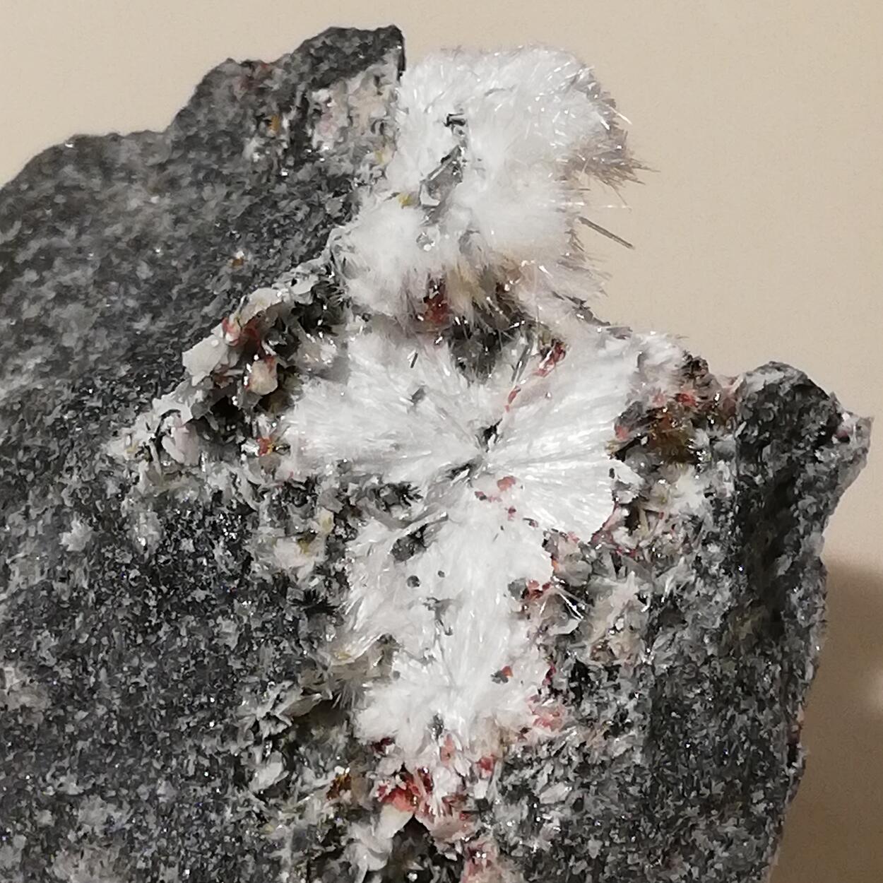 Makatite Eudialyte Ellingsenite