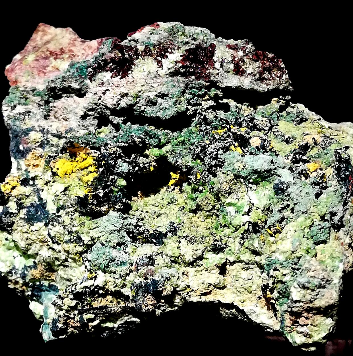 Vandenbrandeite & Cuprosklodowskite