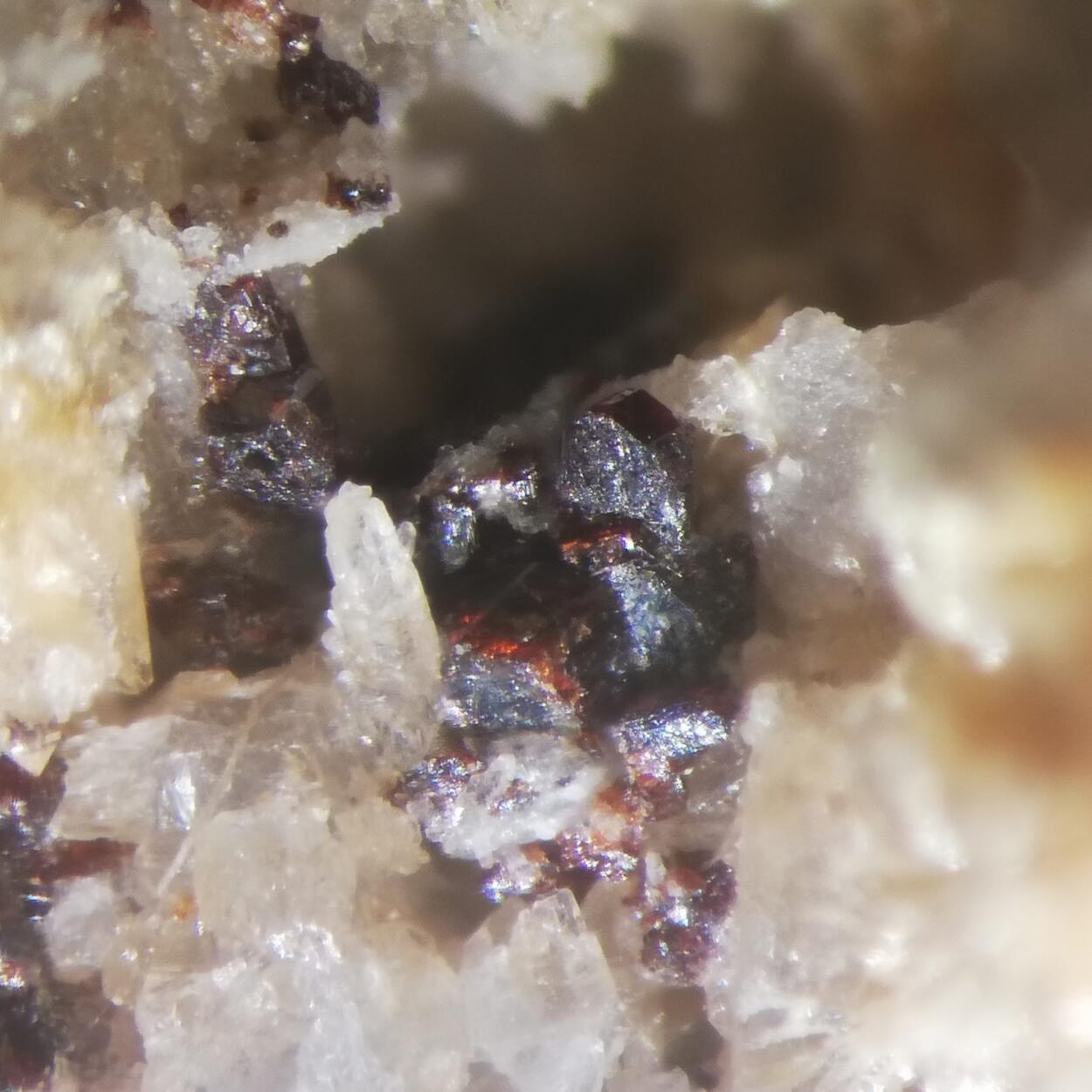 Gamagarite & Ganophyllite