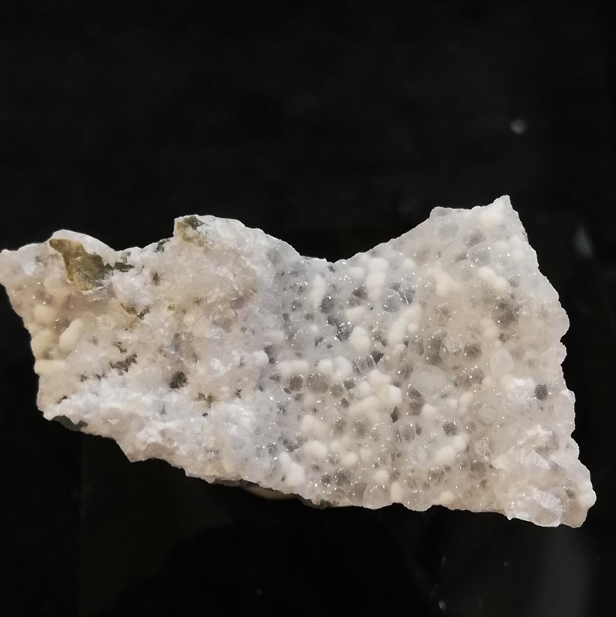 Tobermorite & Thomsonite-Ca