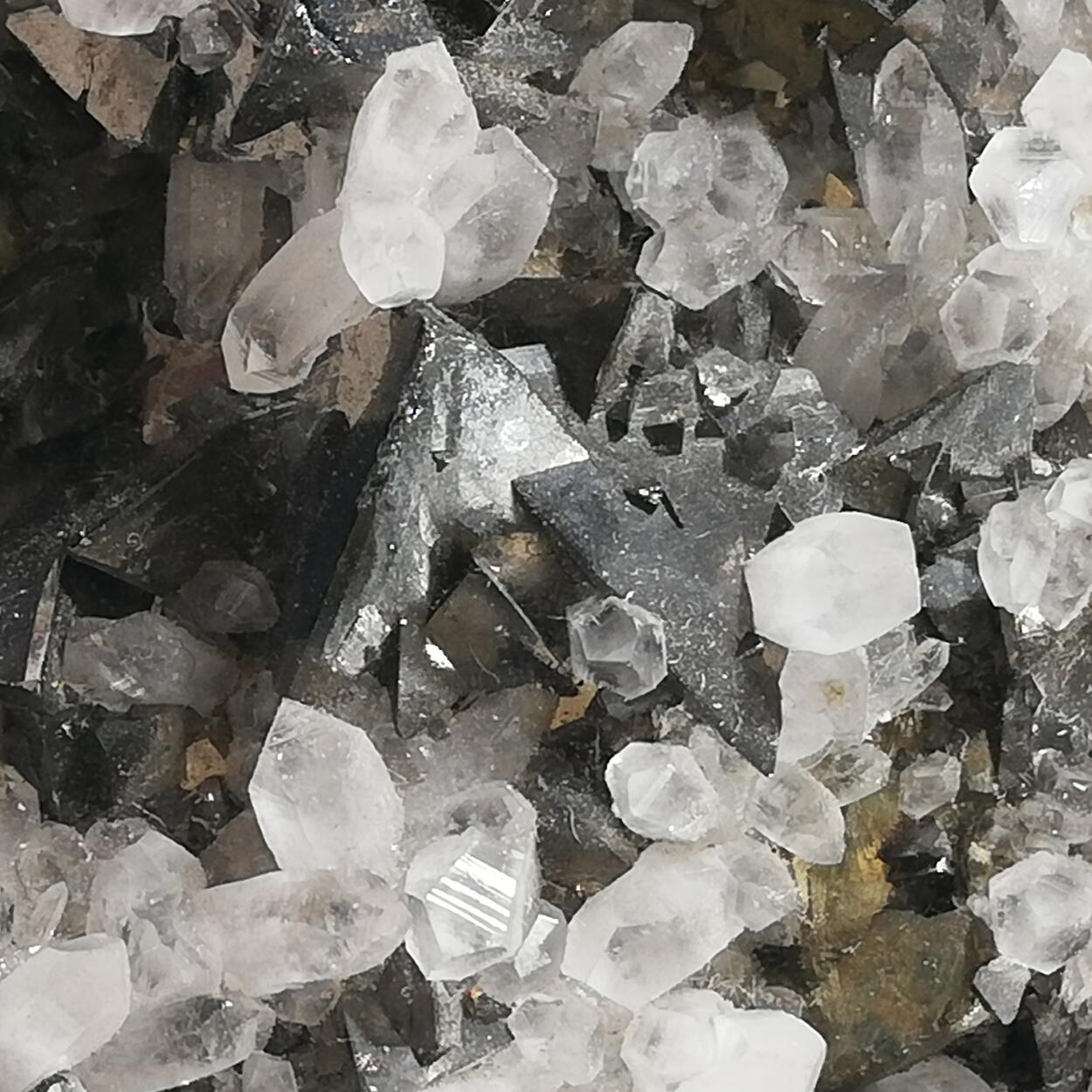 Tetrahedrite Quartz