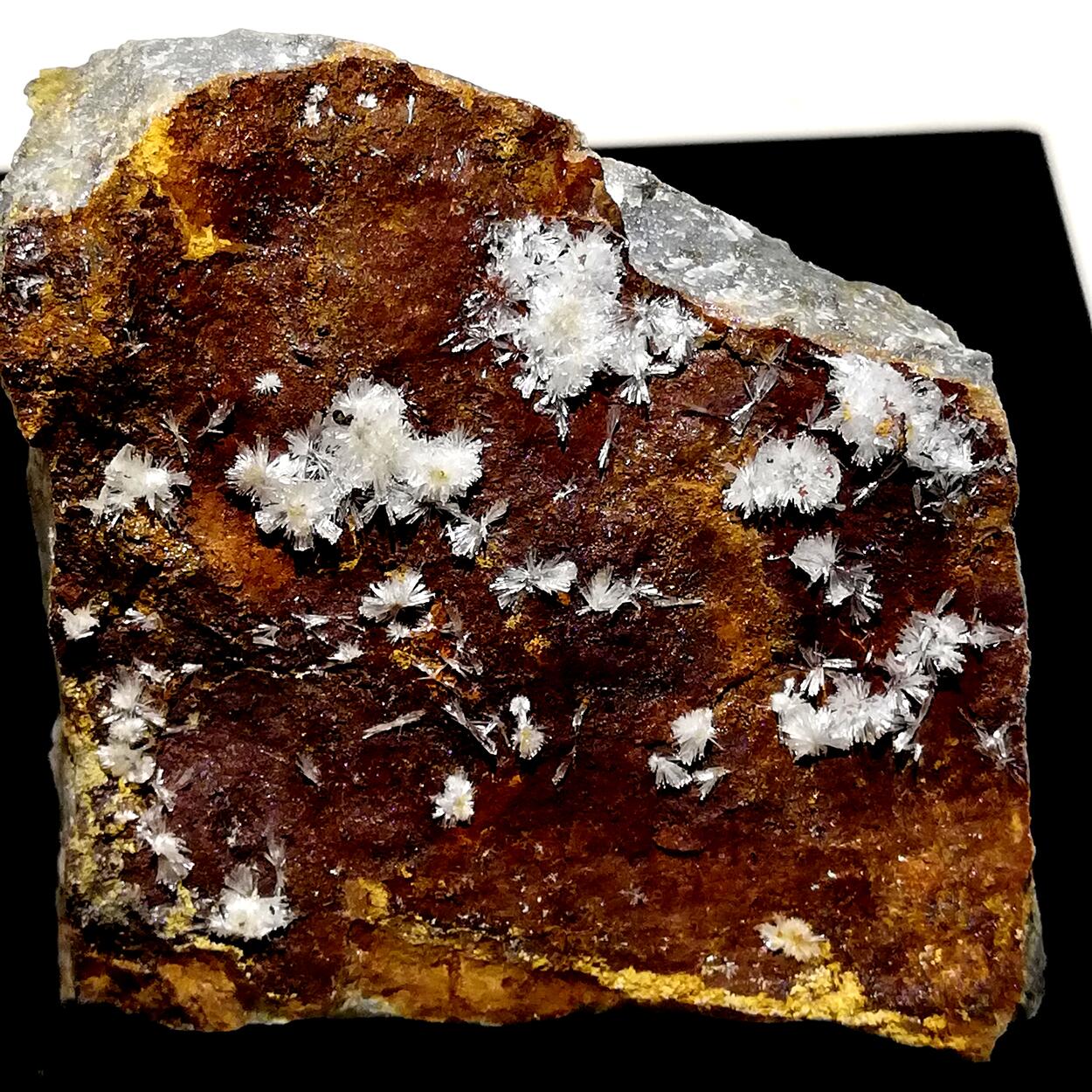 Wavellite