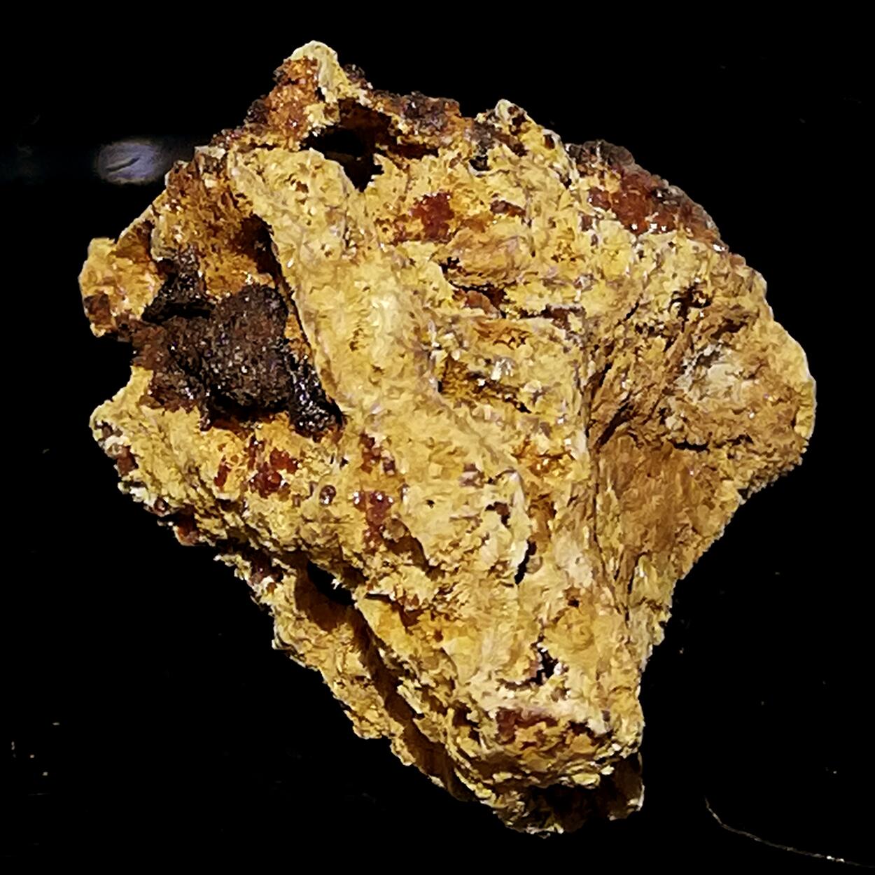 Kapundaite & Leucophosphite