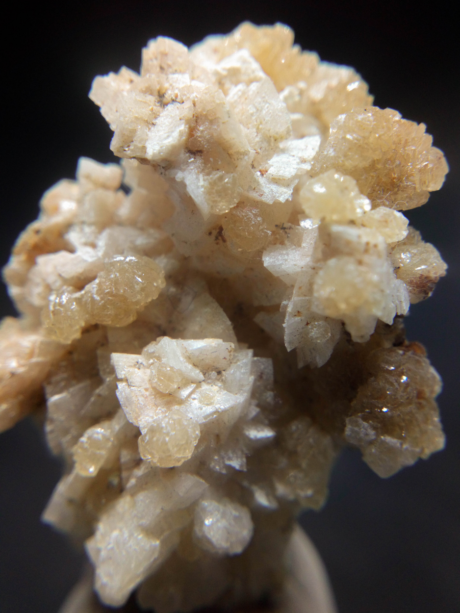 Hemimorphite & Dolomite