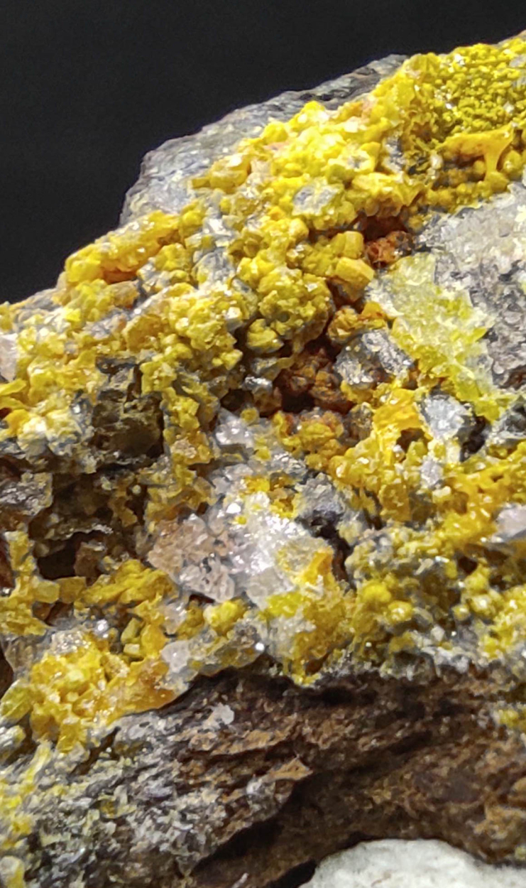 Mimetite Campylite & Cerussite