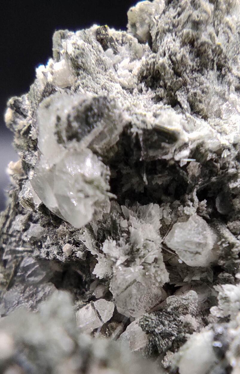 Magnetite Albite Prehnite Tremolite Ferro-actinolite Pyrite & Orthoclase