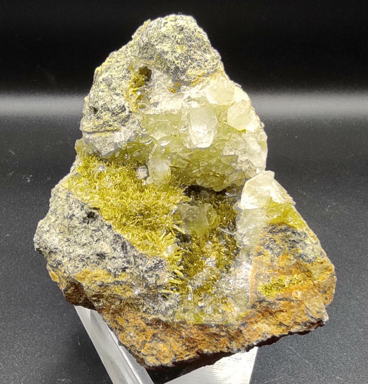 Clinozoisite & Quartz