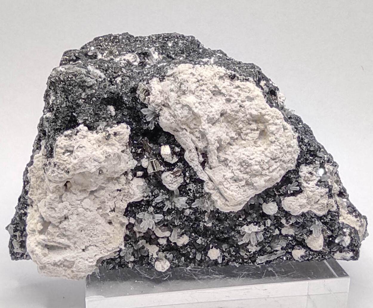 Sphalerite Quartz Rhodochrosite Calcite & Pyrite