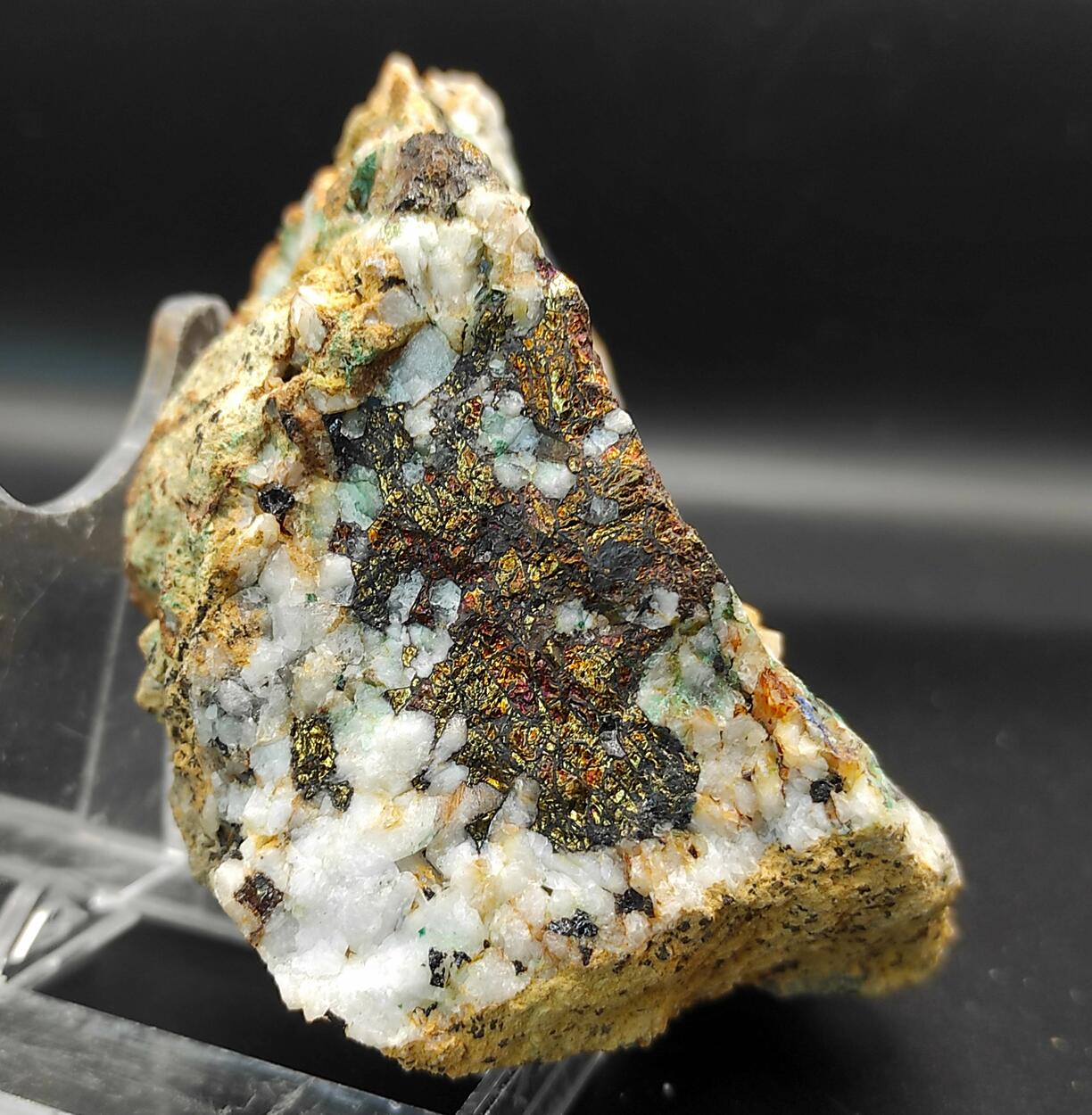 Chalcopyrite & Azurite On Quartz