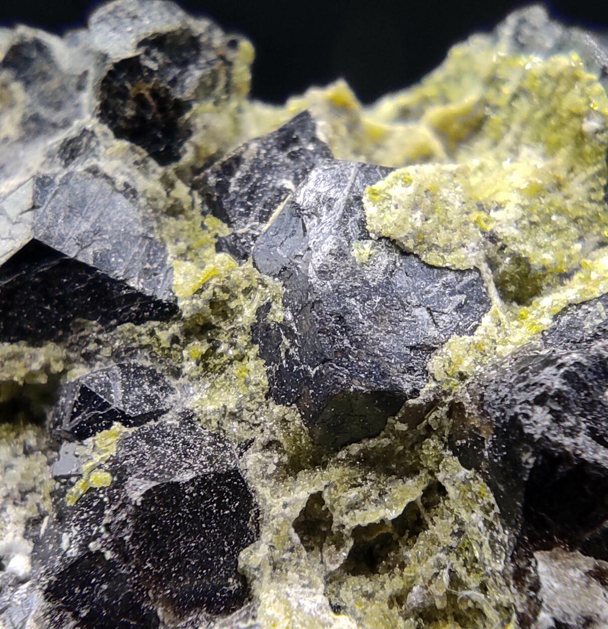 Clinozoisite & Andradite