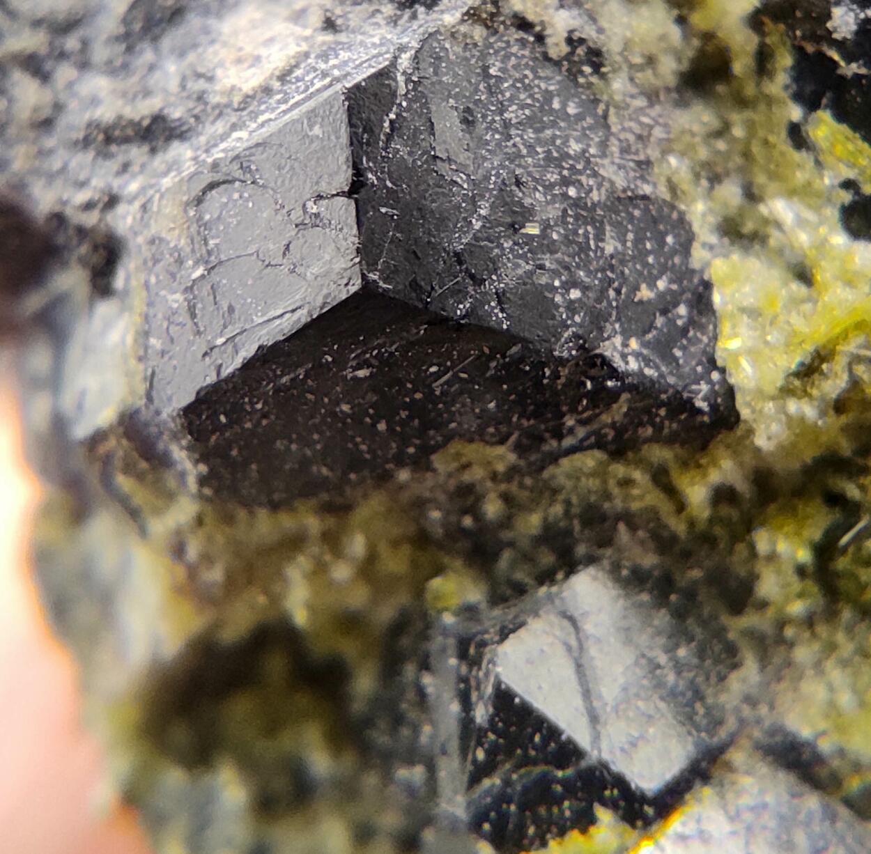 Clinozoisite & Andradite