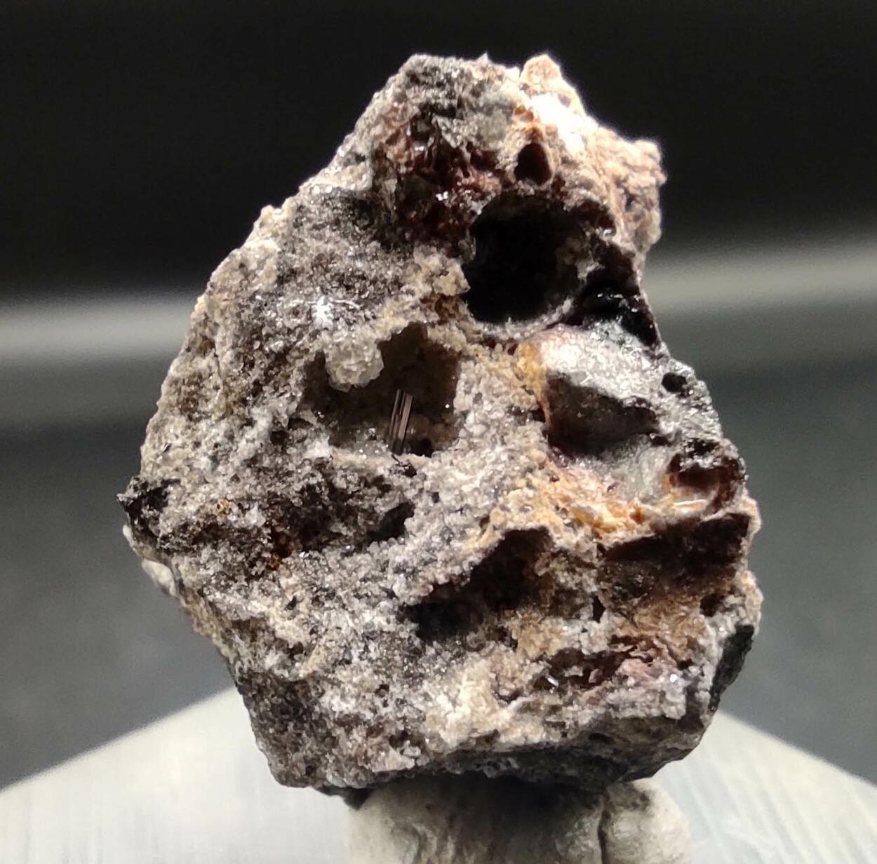 Pseudobrookite & Sanidine