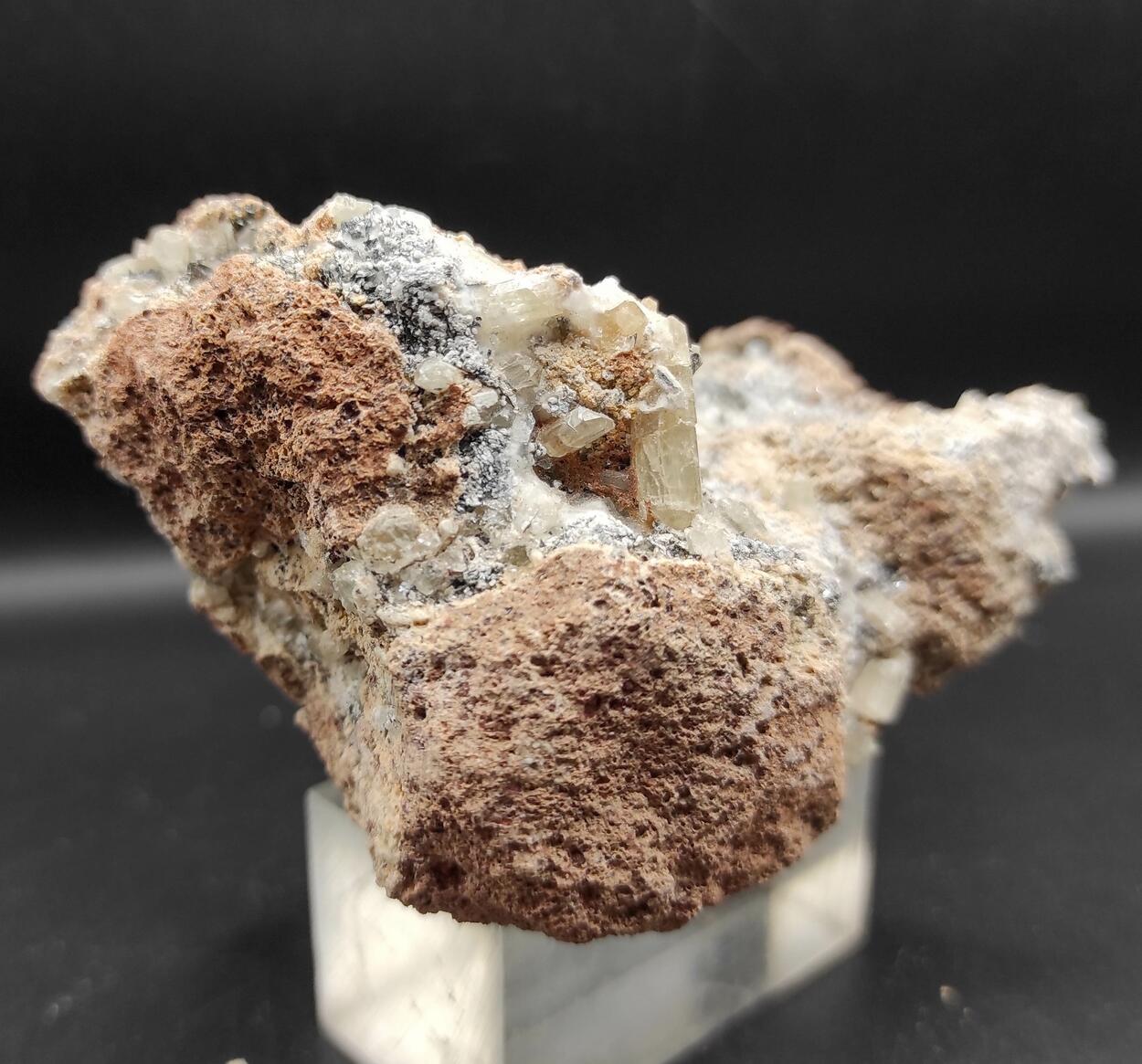 Fluorapatite Hematite & Calcite