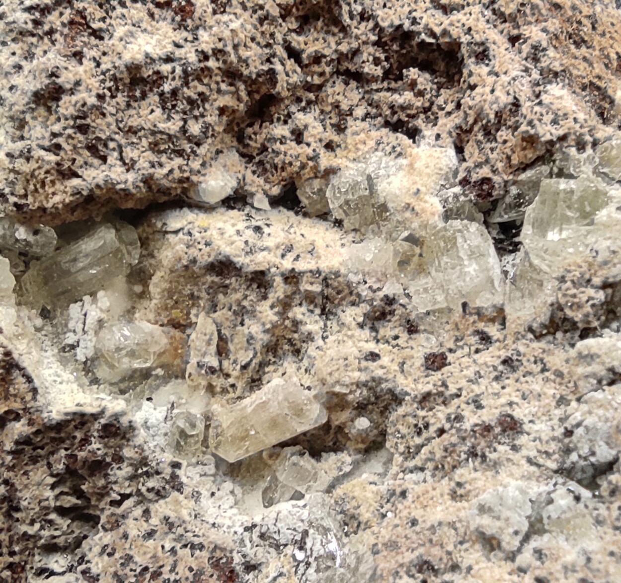 Fluorapatite Hematite & Calcite