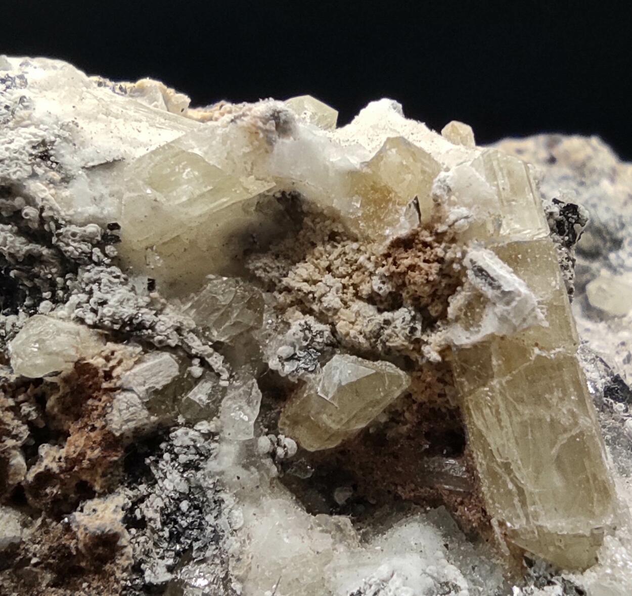 Fluorapatite Hematite & Calcite