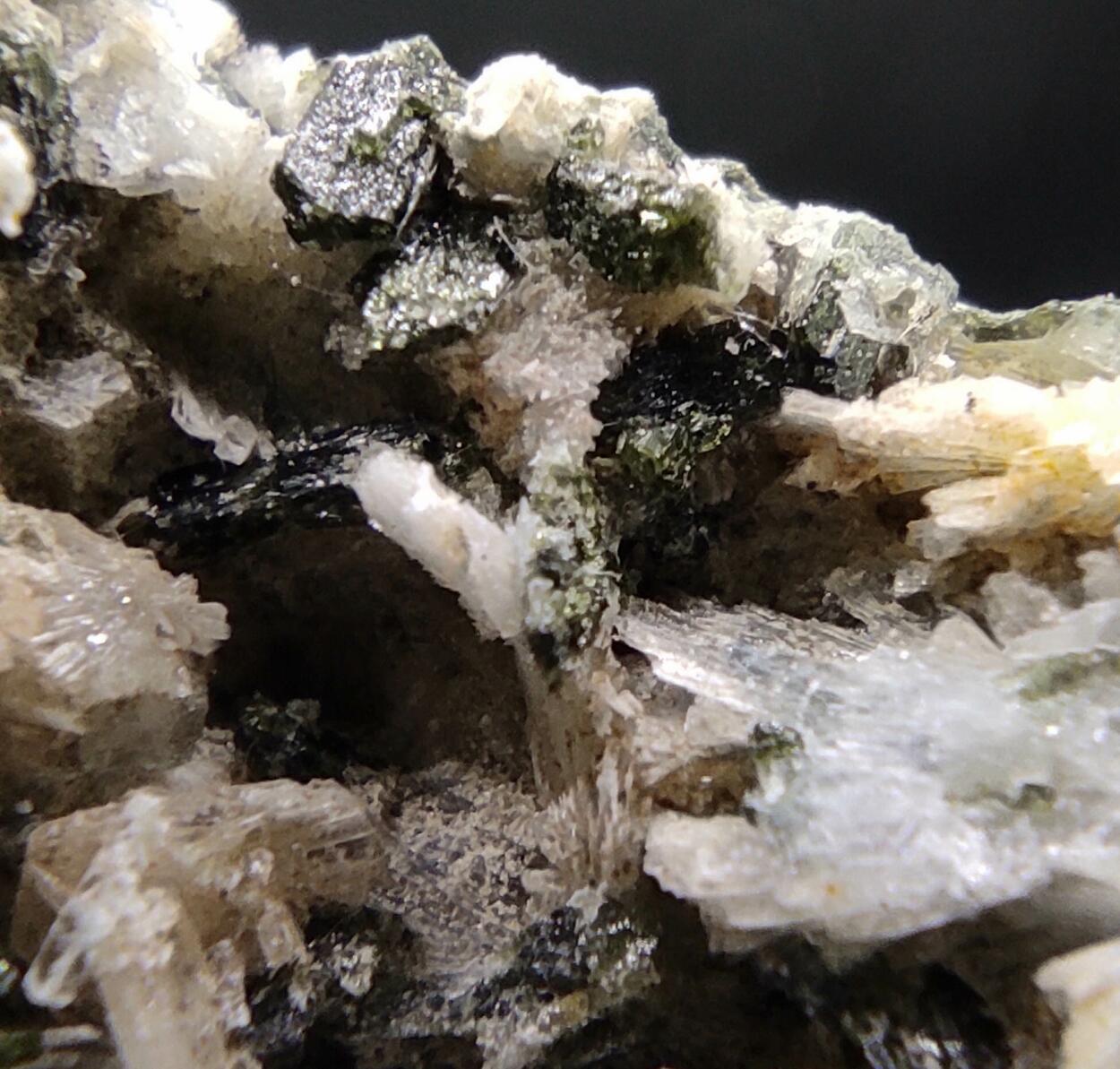 Prehnite Calcite Magnetite & Amphibole