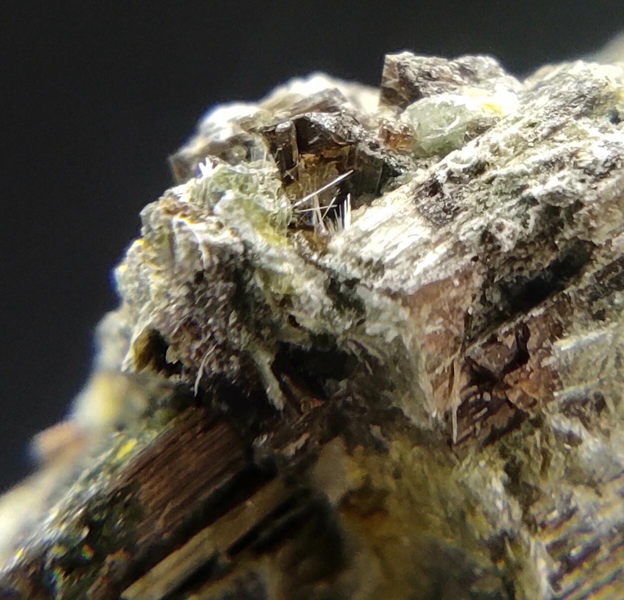 Actinolite Ferro-actinolite & Epidote