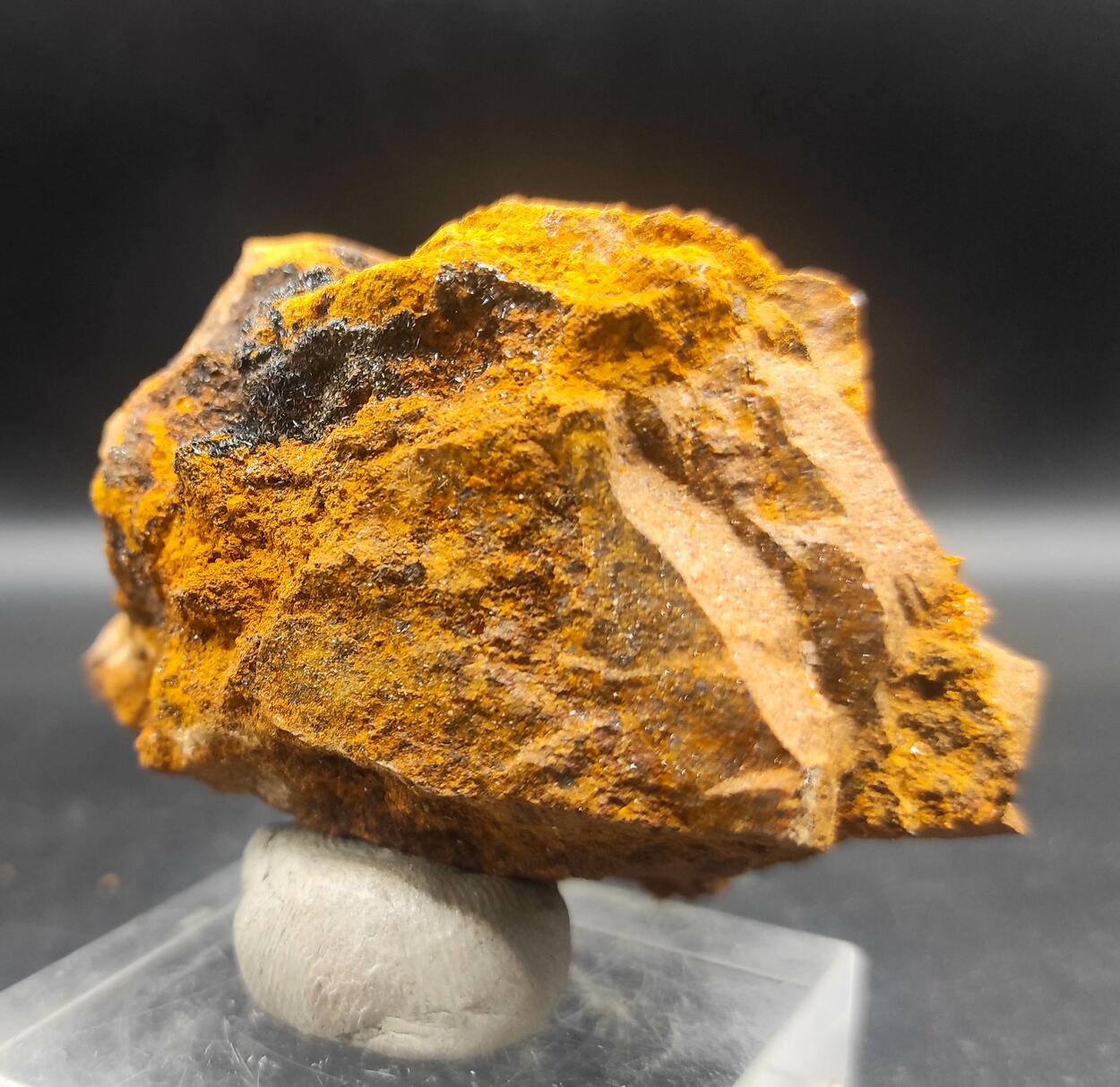 Descloizite & Plattnerite