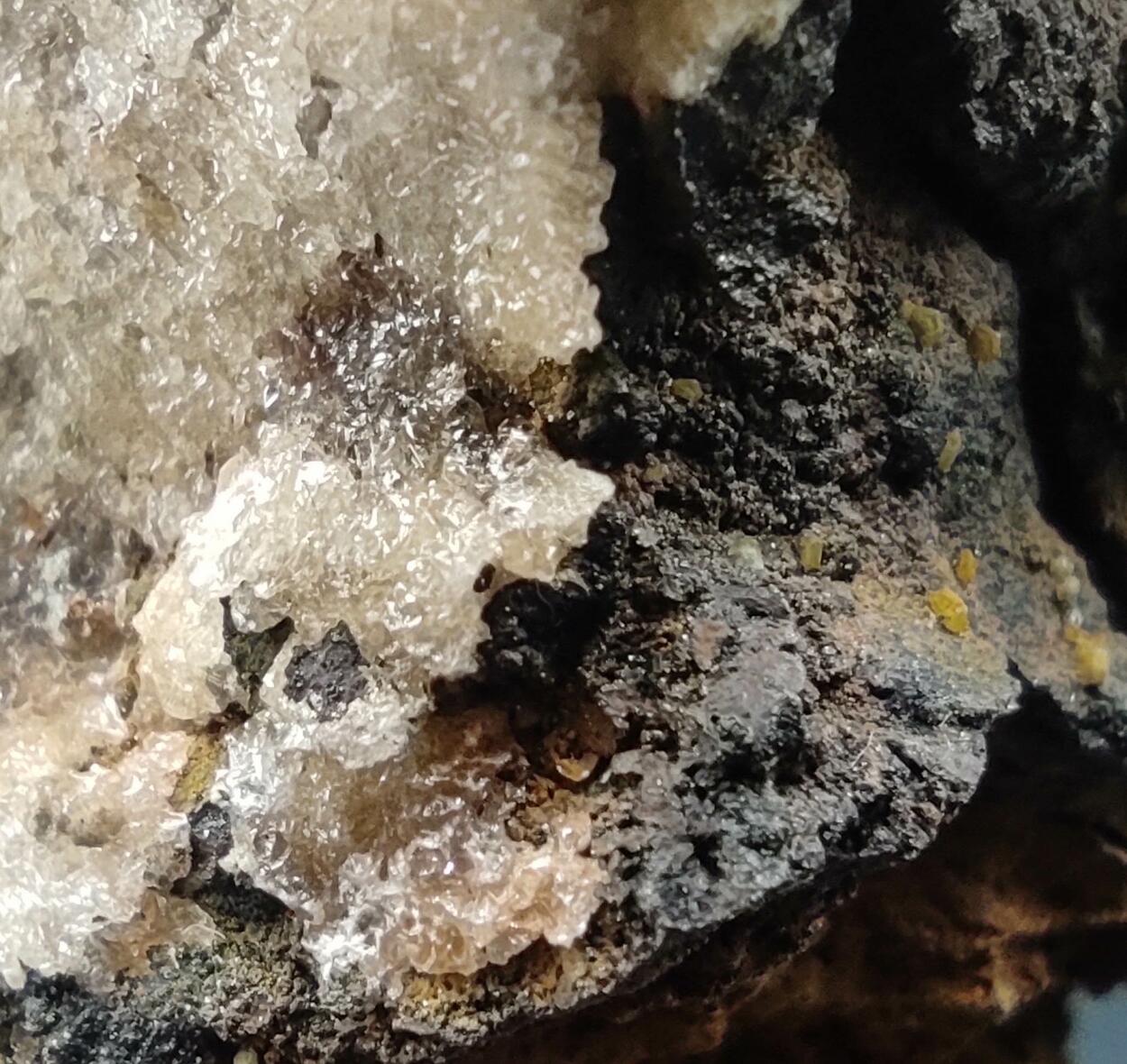 Campylite Mimetite & Cerussite On Limonite & Goethite