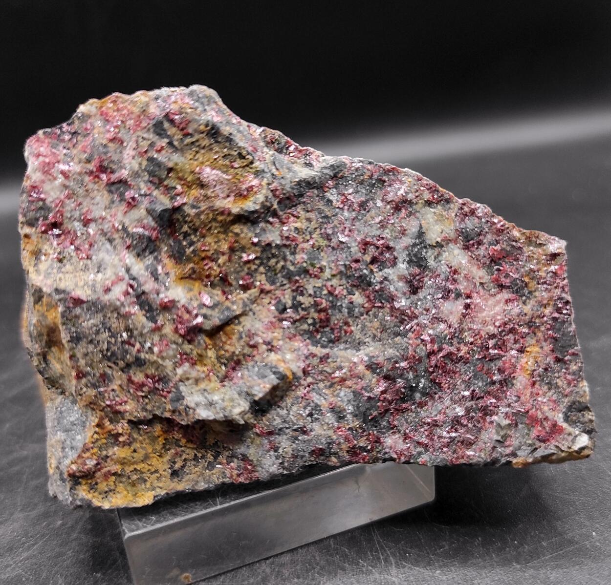 Erythrite