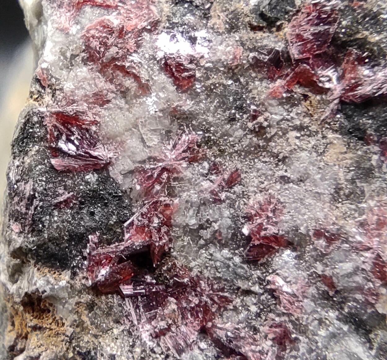 Erythrite