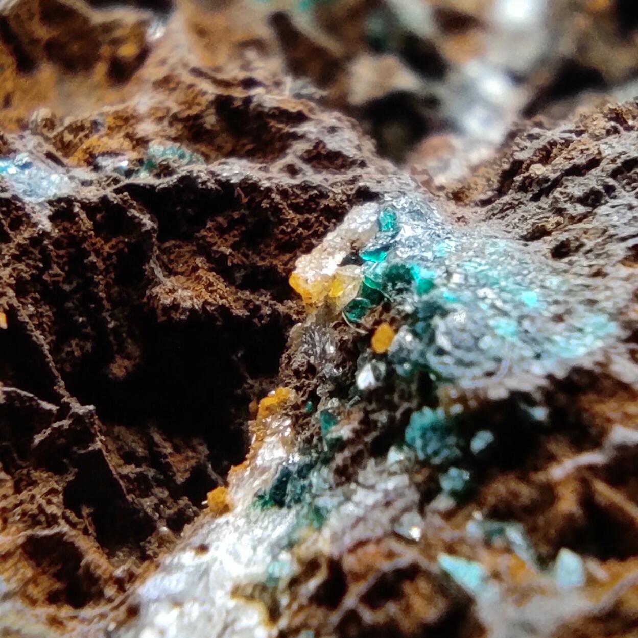 Reichenbachite Pseudomalachite Goethite On Limonite