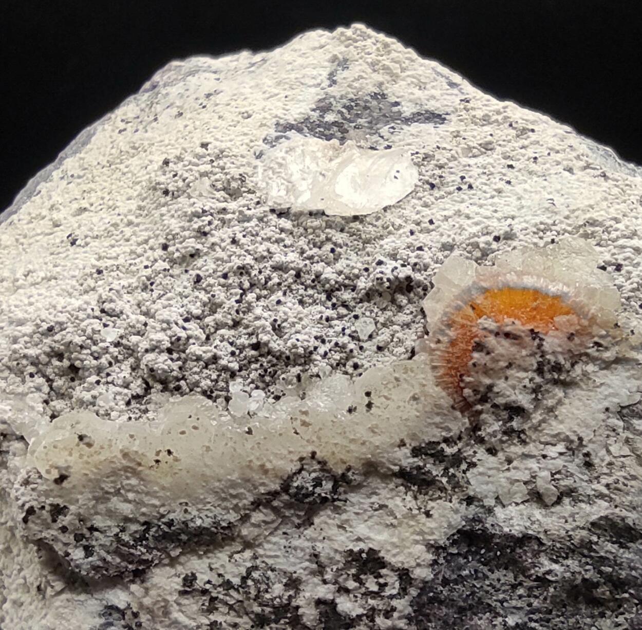 Ferrierite-Mg & Heulandite