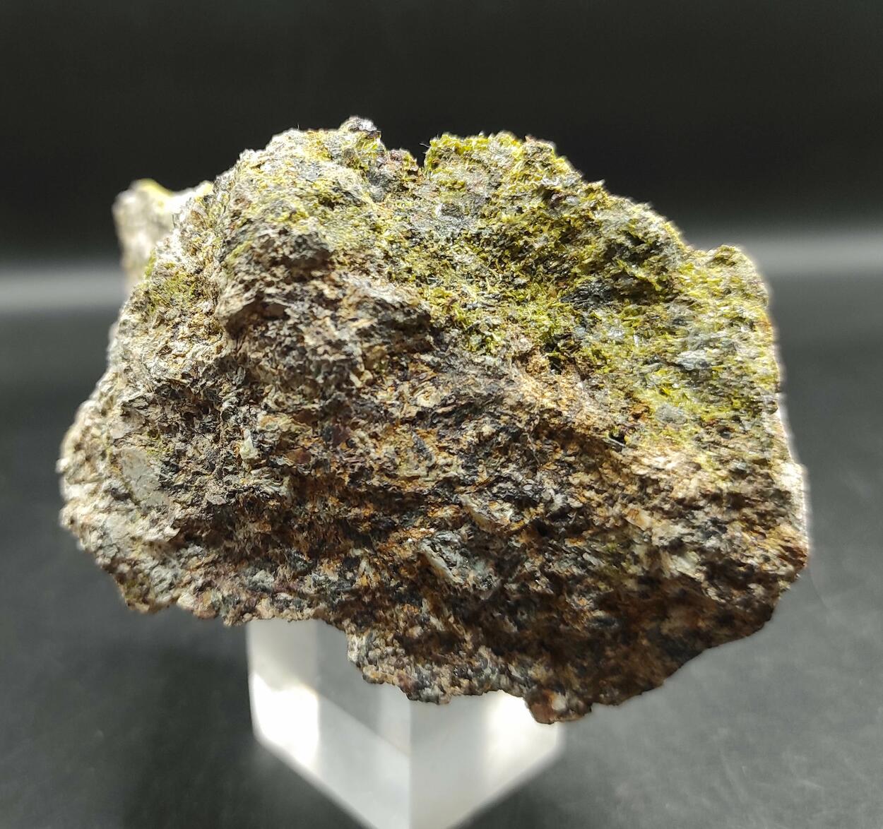 Epidote Ferro-actinolite & Pyrite