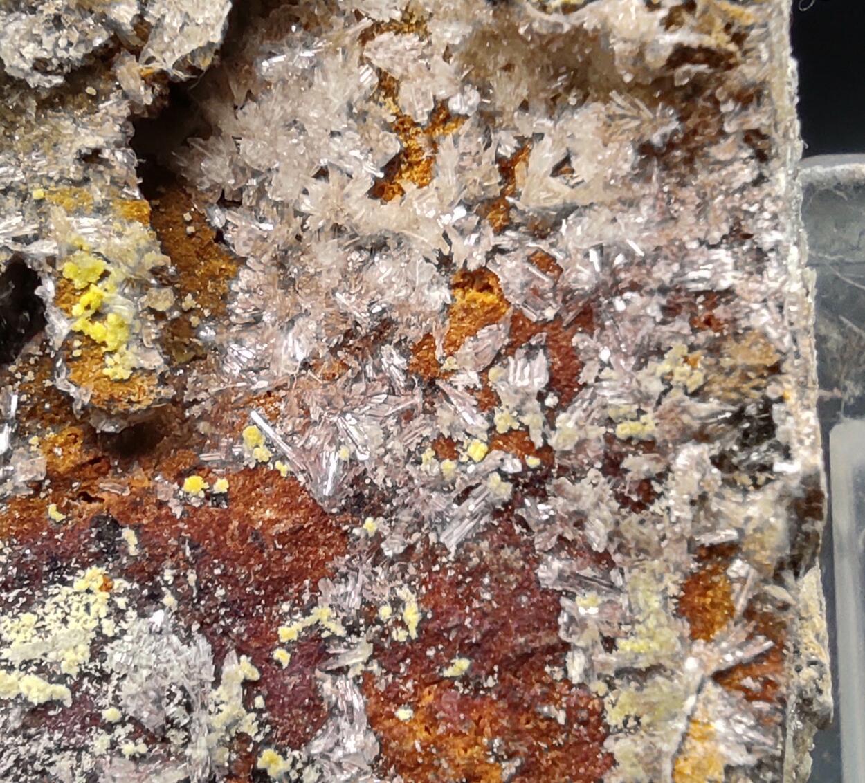 Rosasite Hemimorphite & Mimetite