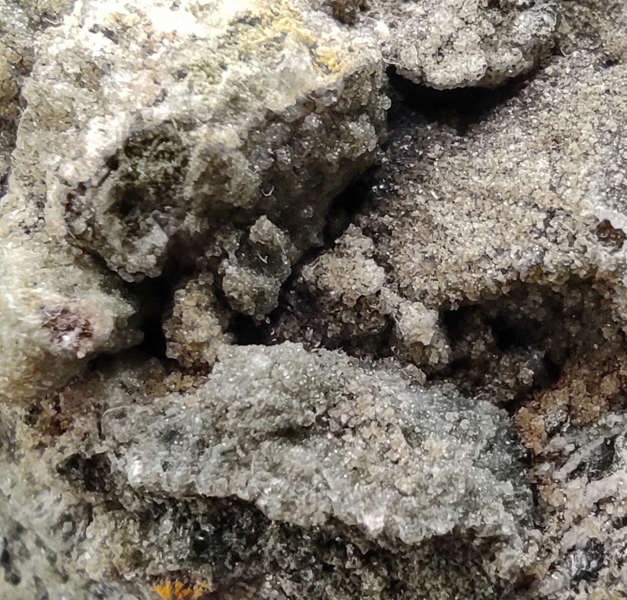 Analcime Titanite Calcite Hematite Prehnite & Actinolite