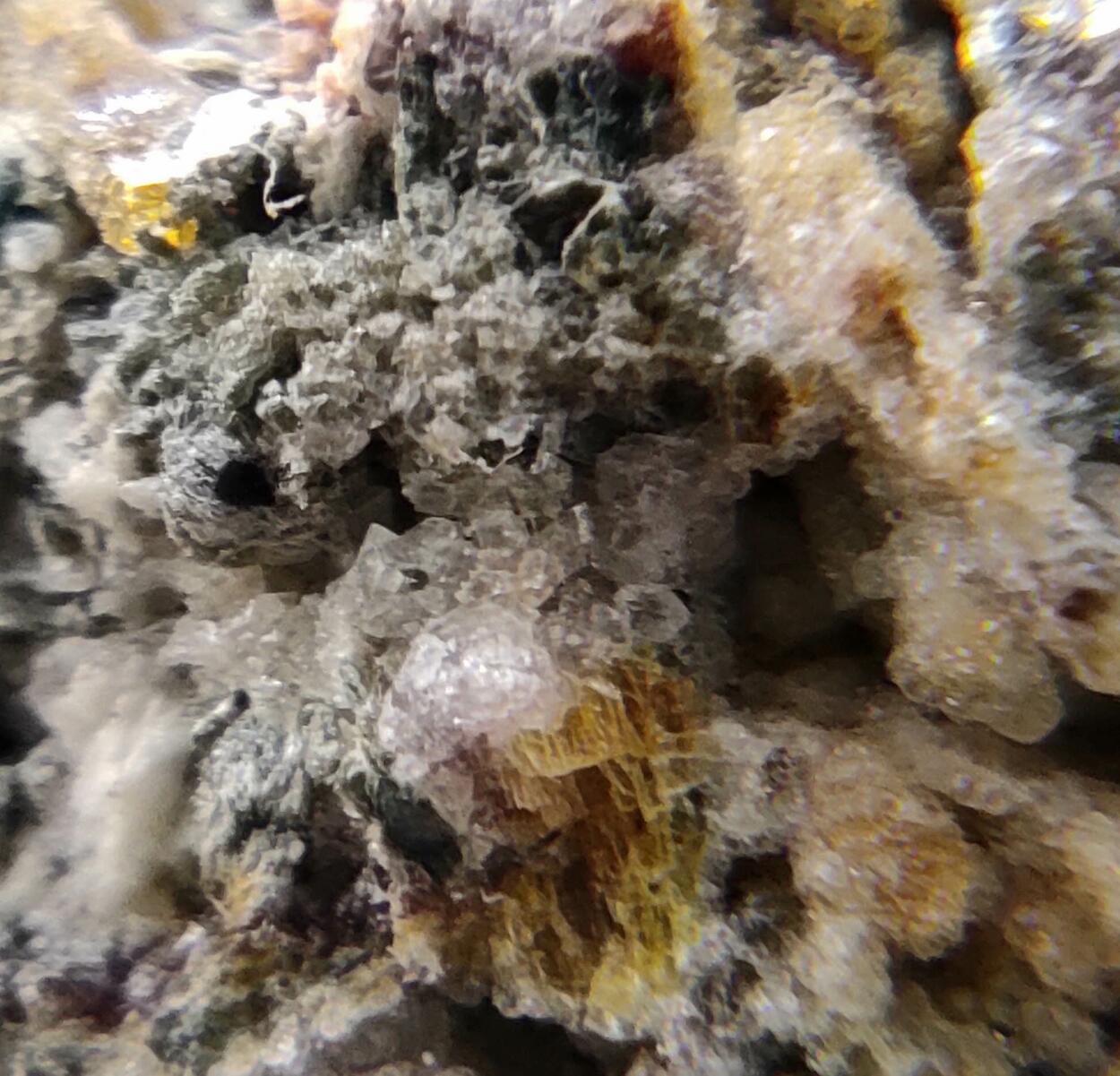 Analcime Titanite Calcite Hematite Prehnite & Actinolite