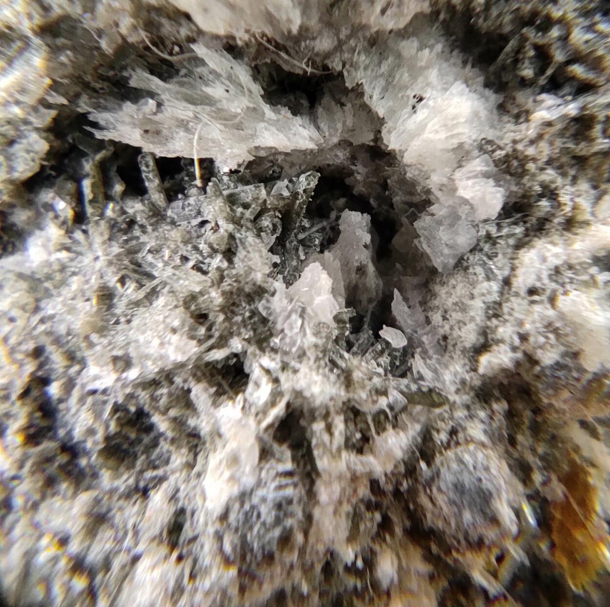 Analcime Titanite Calcite Hematite Prehnite & Actinolite