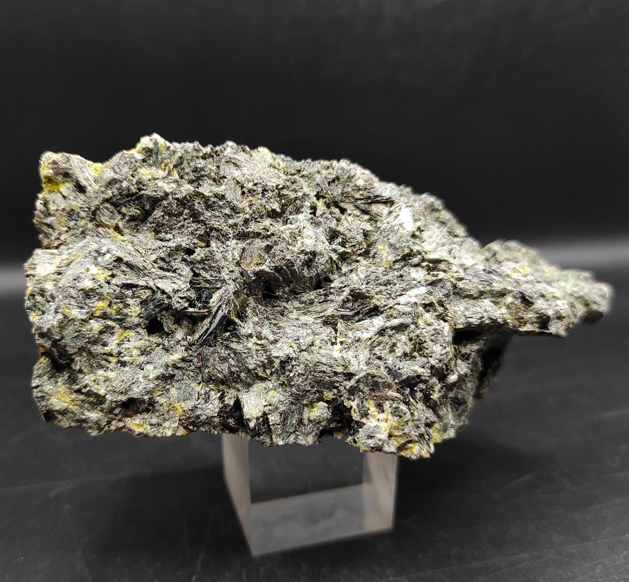 Actinolite Ferro-actinolite & Epidote