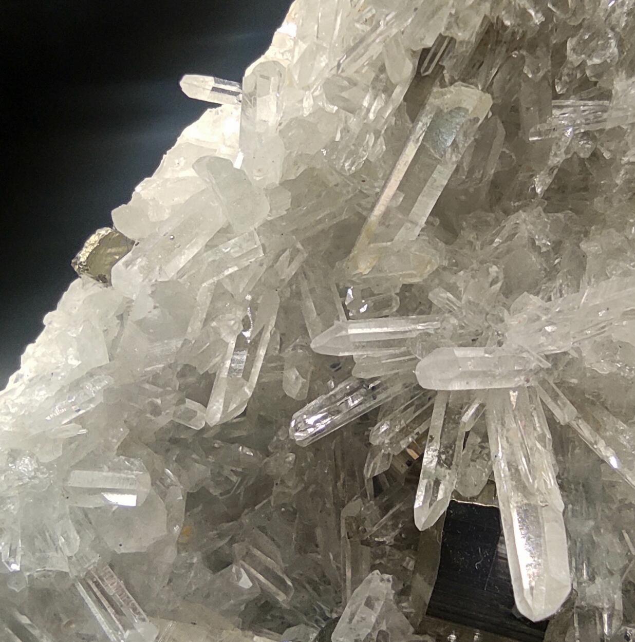 Quartz Pyrite & Chalcopyrite