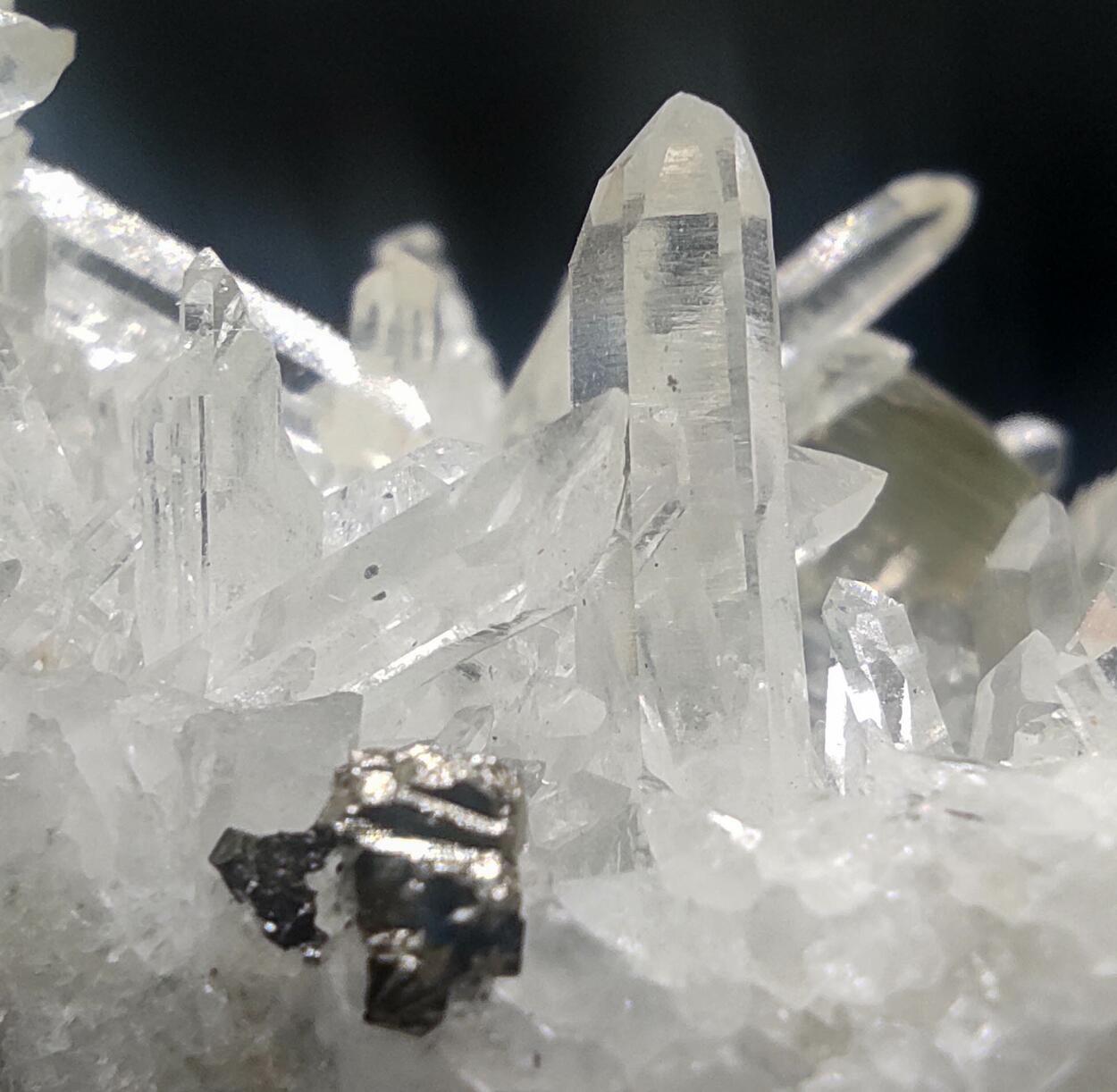 Quartz Pyrite & Chalcopyrite