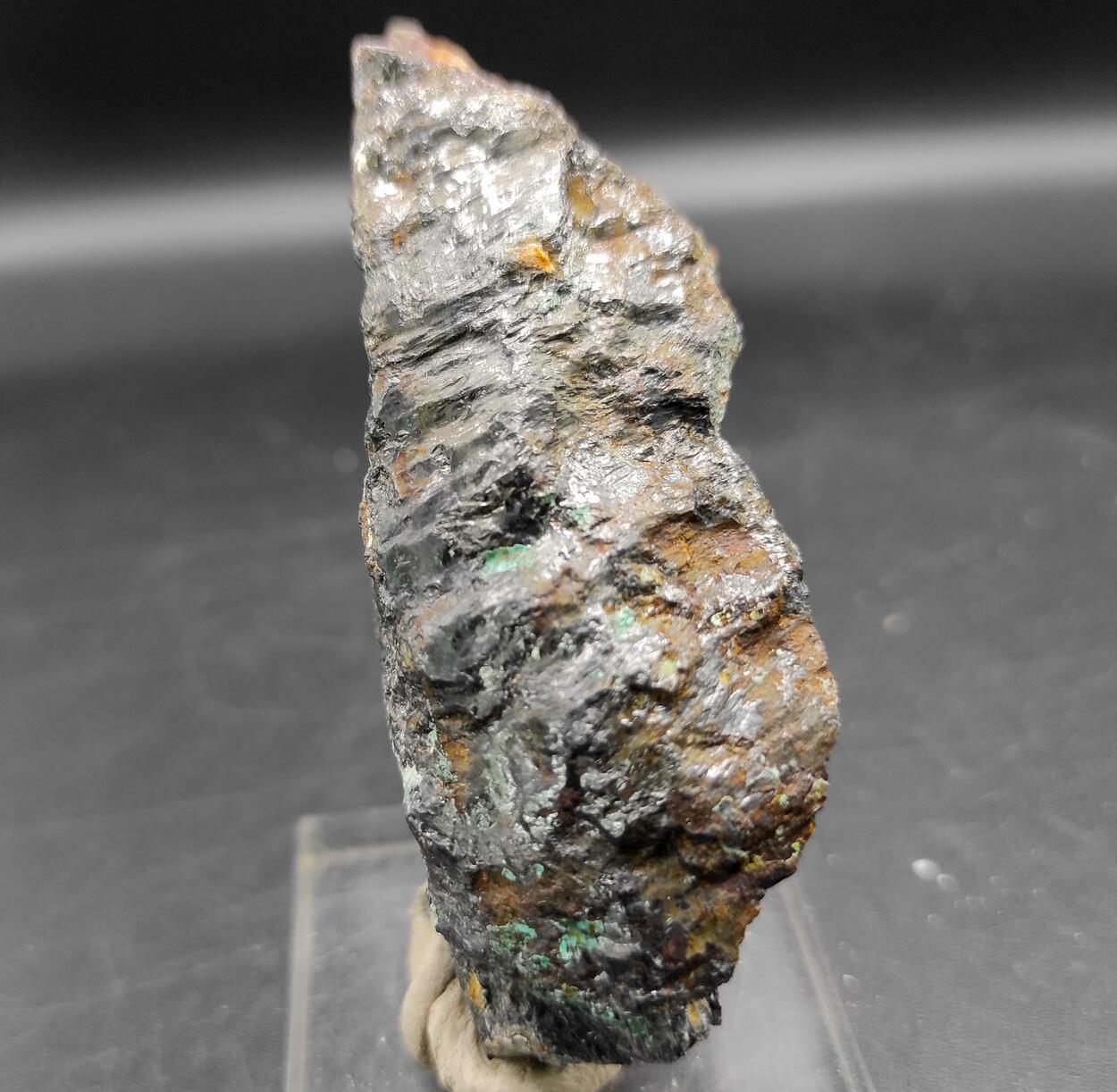 Malachite On Graphite