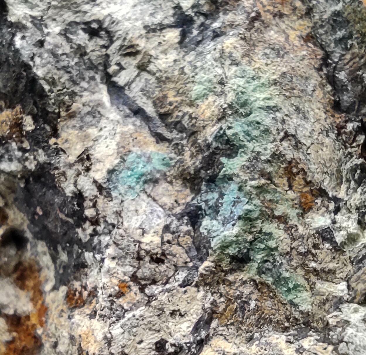 Malachite On Graphite