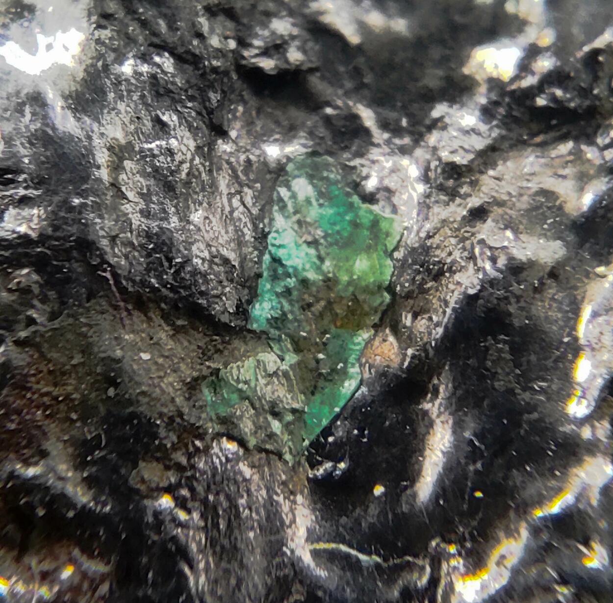 Malachite On Graphite