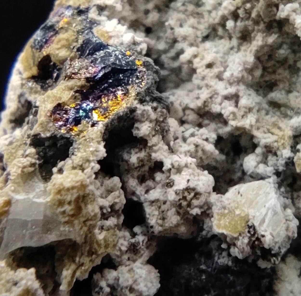 Parisite-(Ce) & Rhabdophane-(Ce)