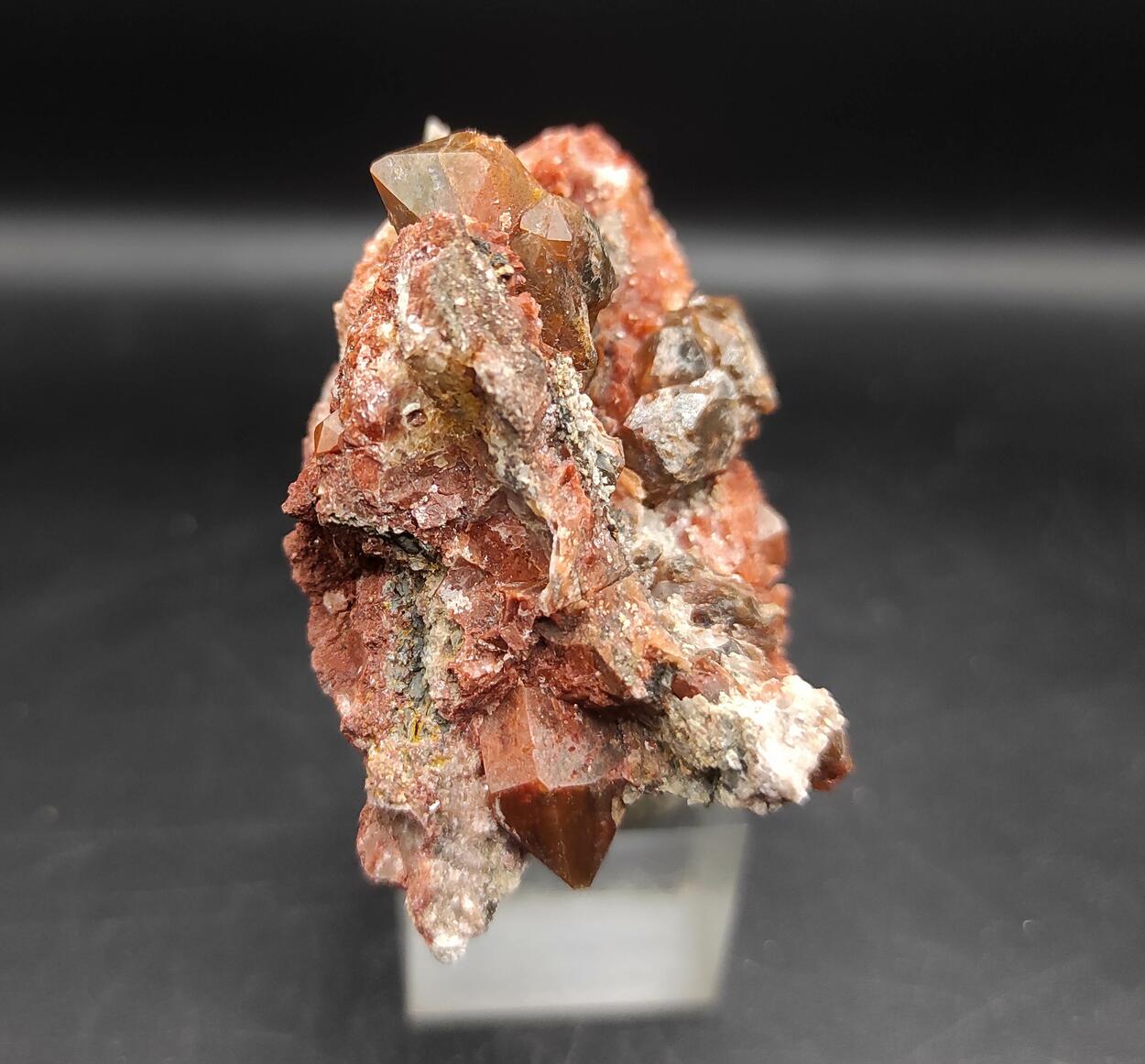 Eisenkiesel On Gypsum