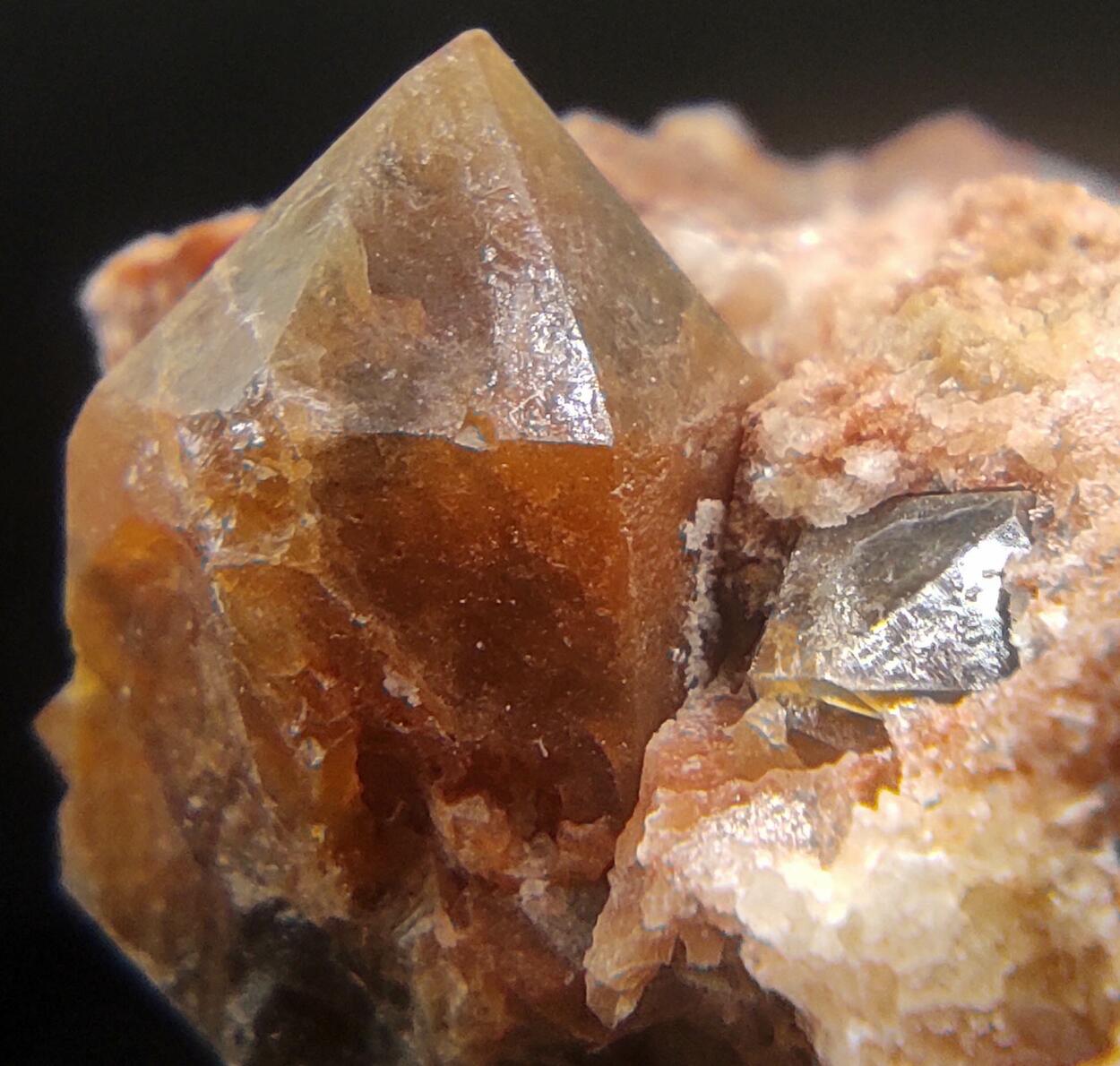 Eisenkiesel On Gypsum