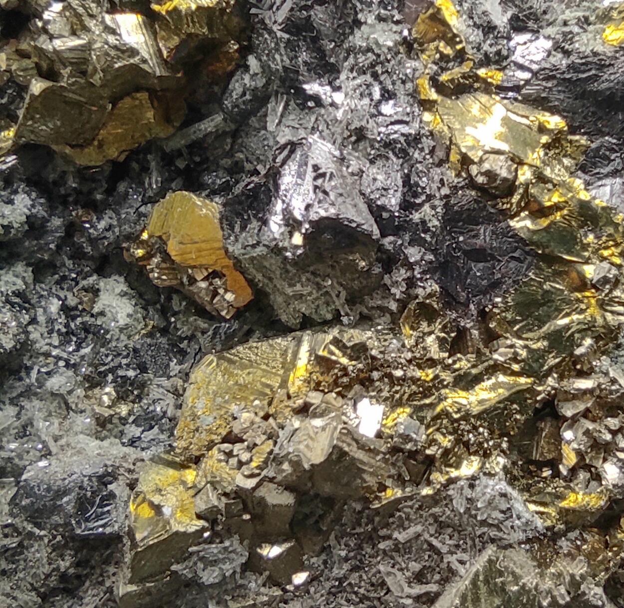 Sphalerite & Chalcopyrite
