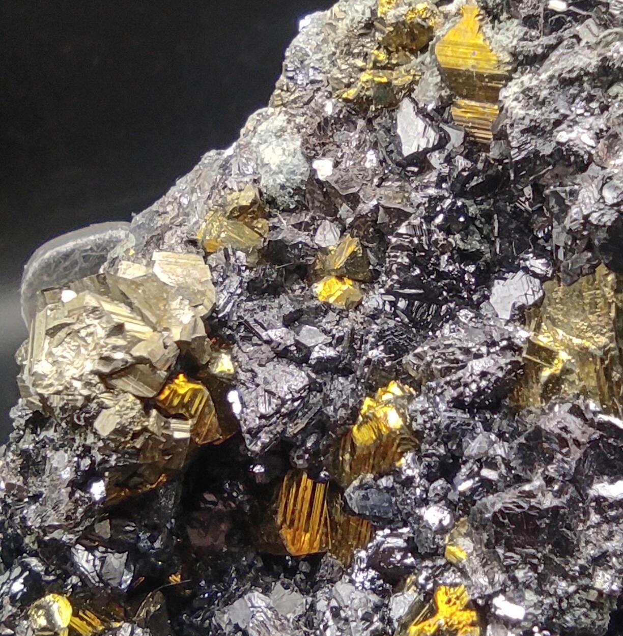 Sphalerite & Chalcopyrite