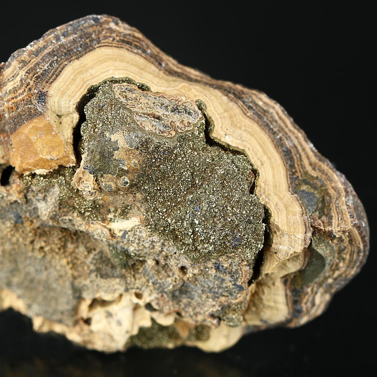 Galena On Schalenblende