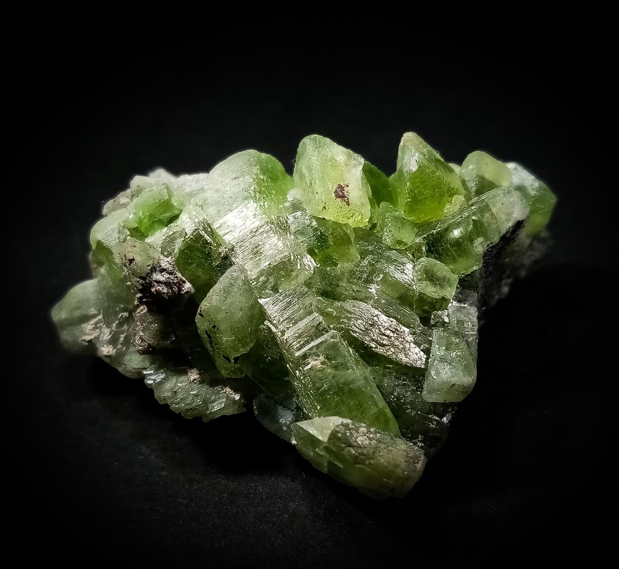 Forsterite Var Peridot