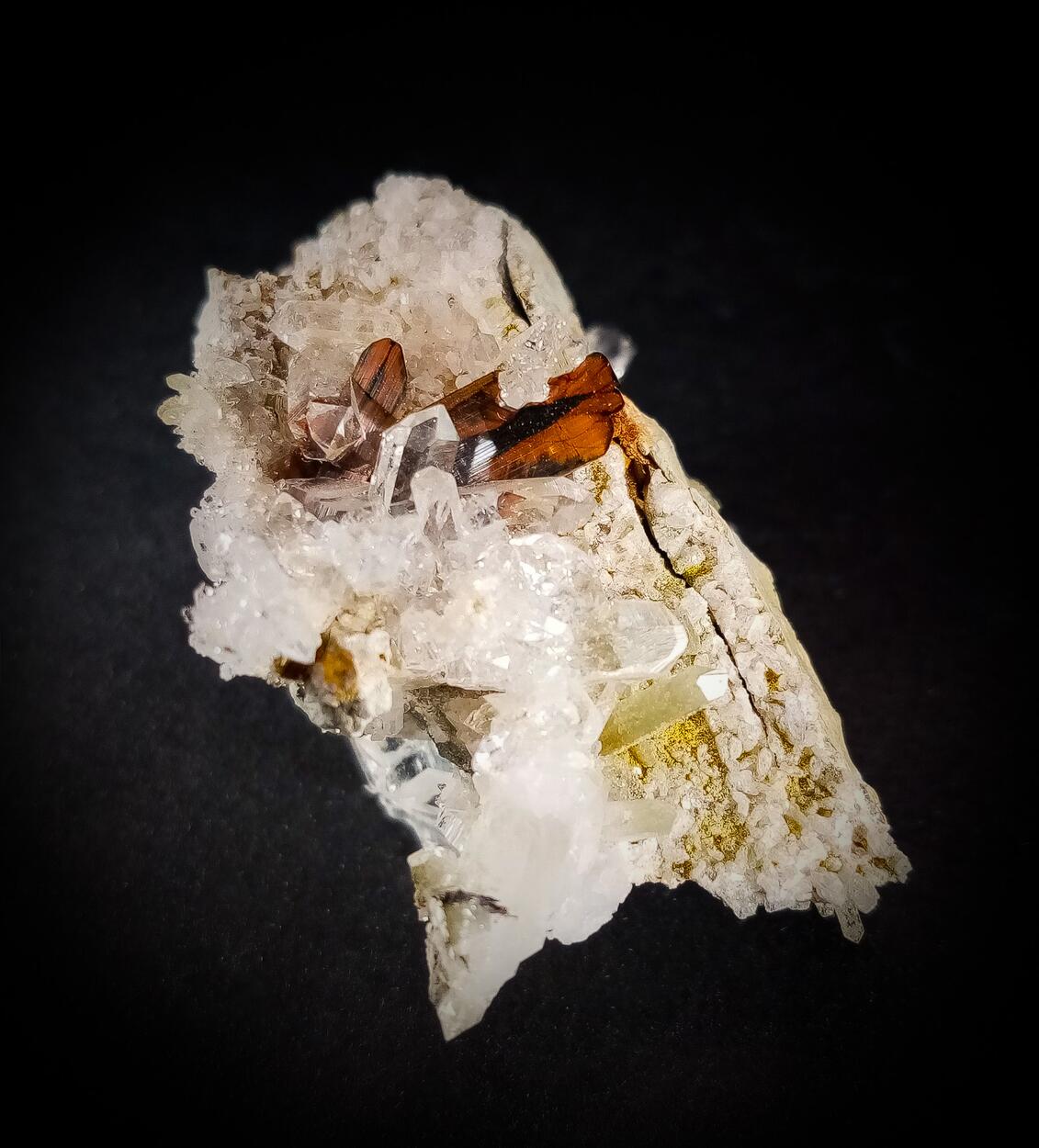 Brookite & Quartz